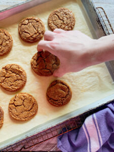 chewy molasses crinkle cookies