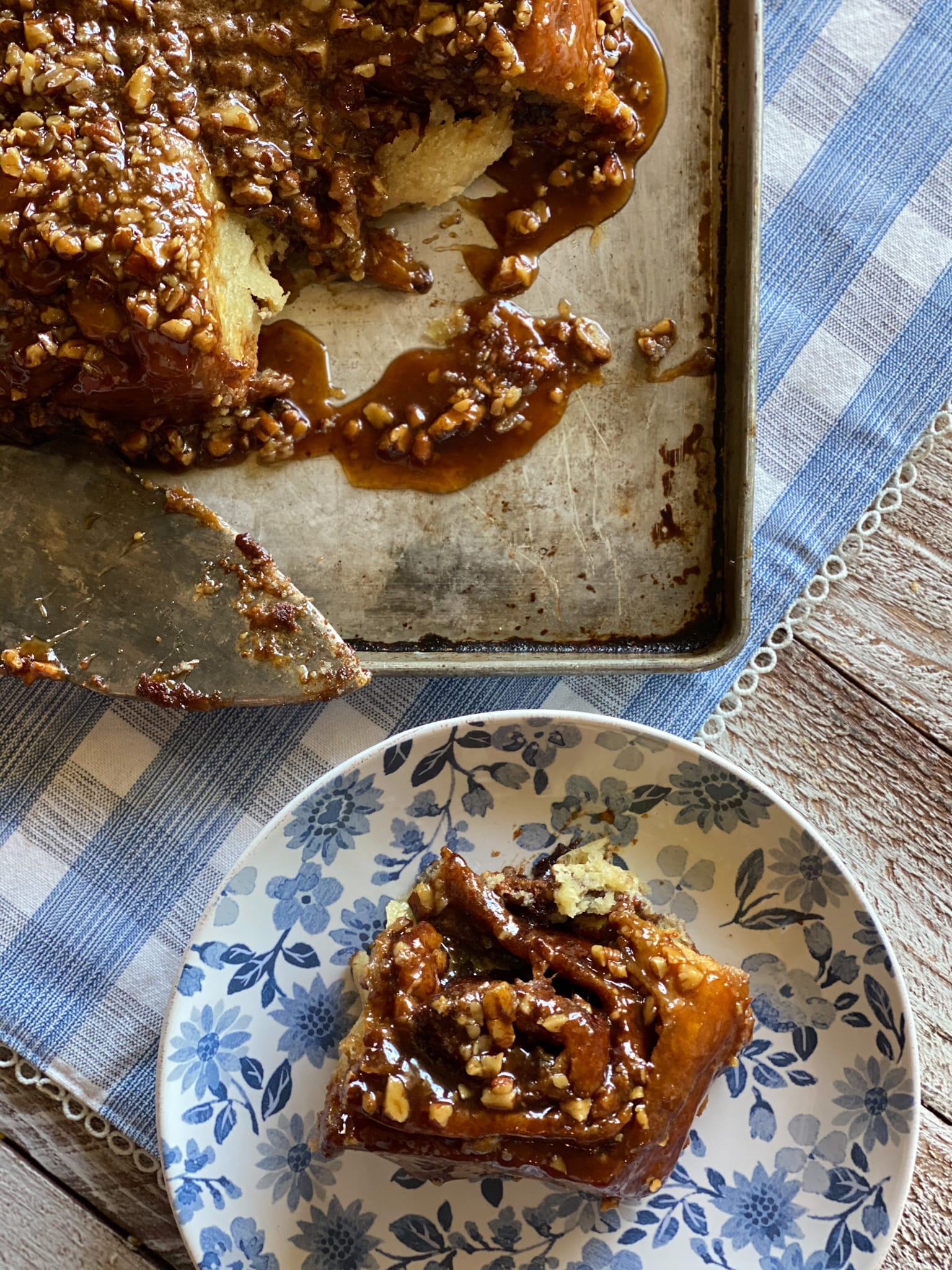Cinnamon Pecan Sticky Buns