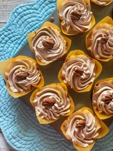pecan cupcakes with cinnamon buttercream