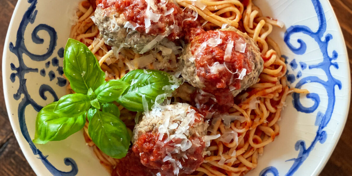 Italian Meatballs Recipe without Egg - The Perks of Being Us