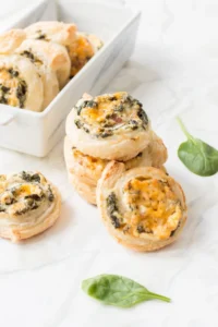 Bacon spinach pinweheels