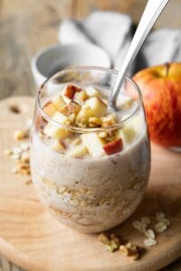 overnight apple cinnamon oatmeal