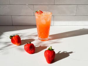 strawberry grapefruit gin rickey